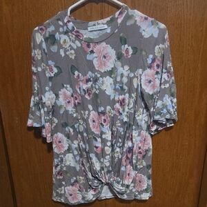 Chris & Carol Floral Blouse - Gray and Pink